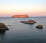 L'isola-ergastolo di Santo Stefano vista da Ventotene
